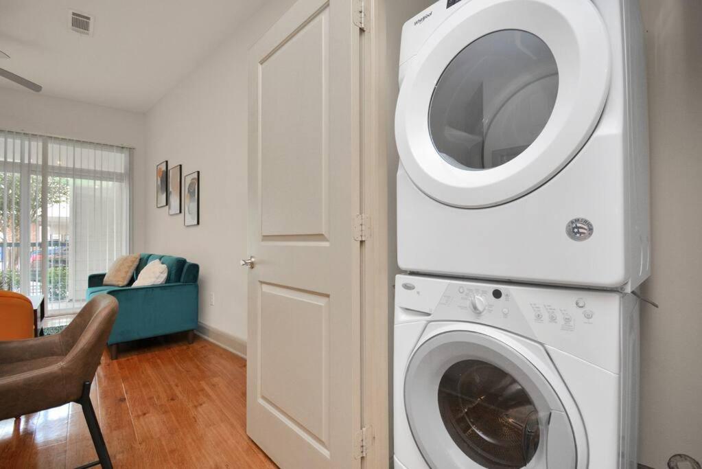 Beautiful Unit Near Med Center W/ Shopping Center Apartment Houston Exterior photo