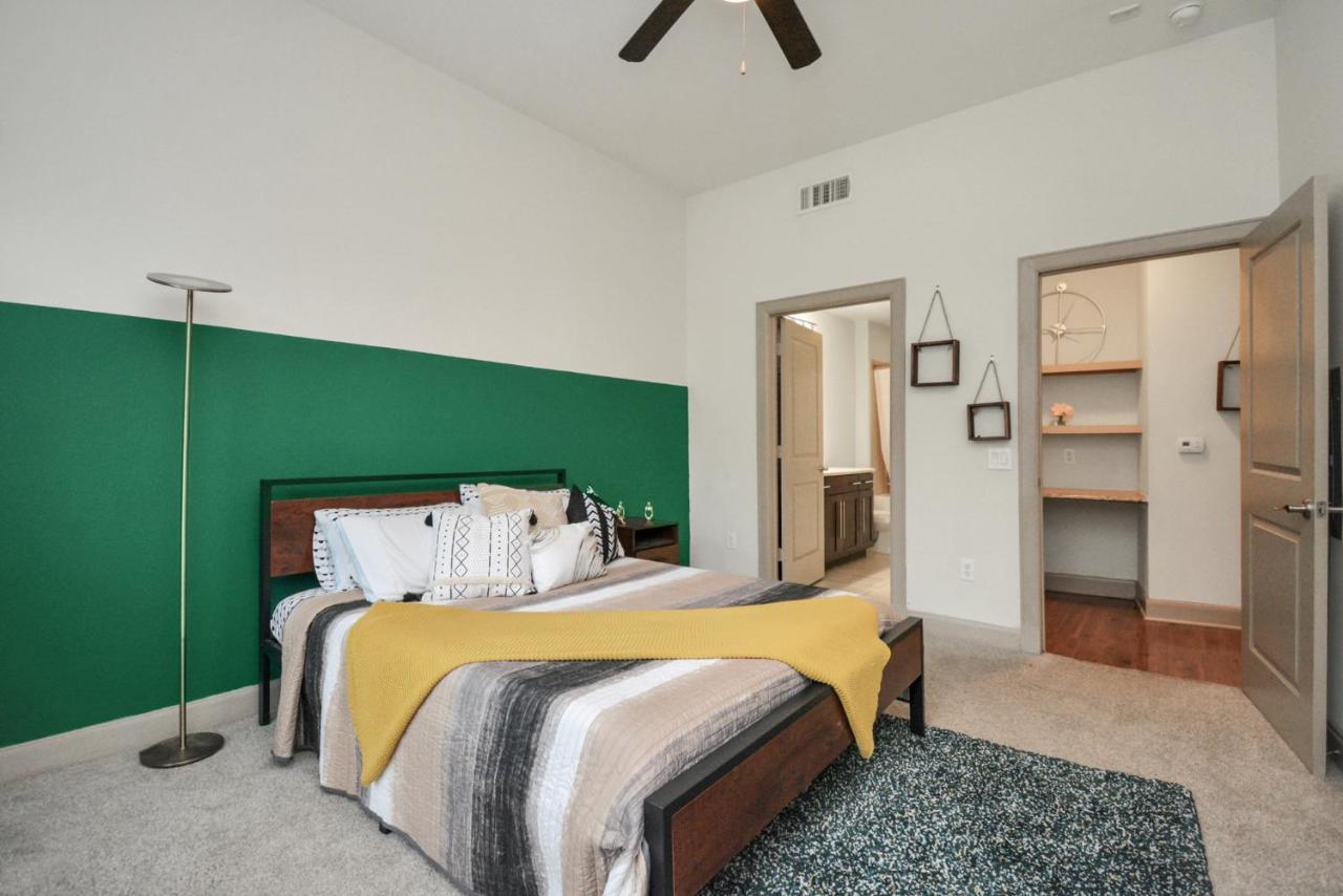 Beautiful Unit Near Med Center W/ Shopping Center Apartment Houston Exterior photo